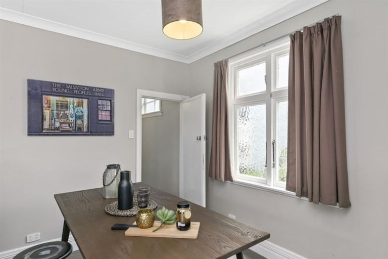 Photo of property in 35 Normanby Street, Newtown, Wellington, 6021