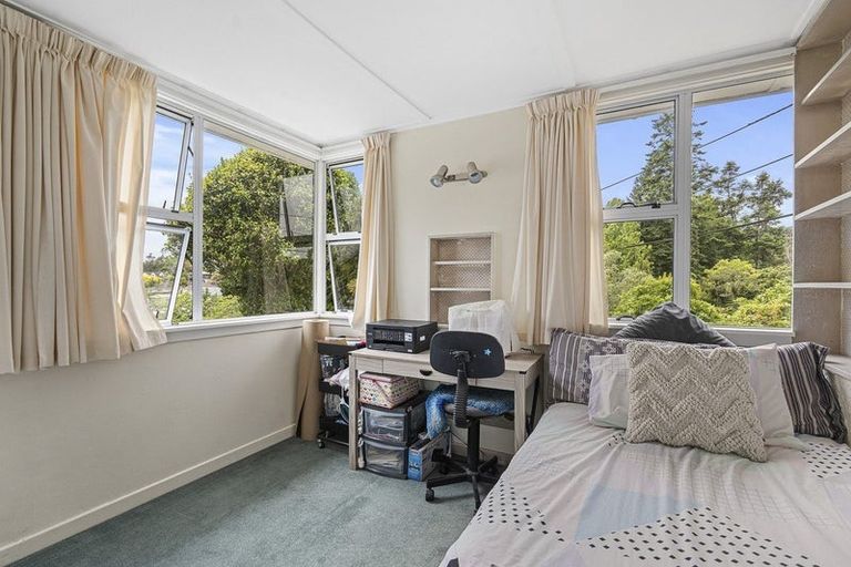 Photo of property in 108 Huatoki Street, Frankleigh Park, New Plymouth, 4310
