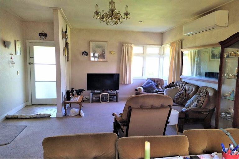 Photo of property in 11 Darlington Street, Ngatea, 3503