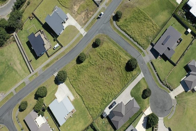 Photo of property in 2 Pipi Place, Baylys Beach, 0377