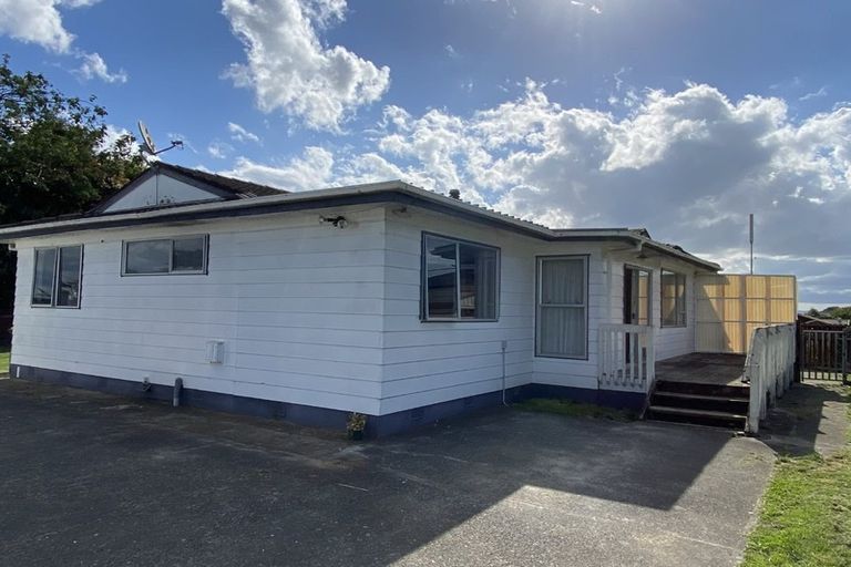 Photo of property in 5 Adel Place, Weymouth, Auckland, 2103