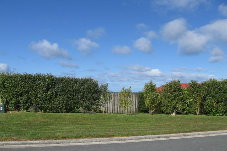 Photo of property in 26 Cullen Street, Mangawhai Heads, Mangawhai, 0505