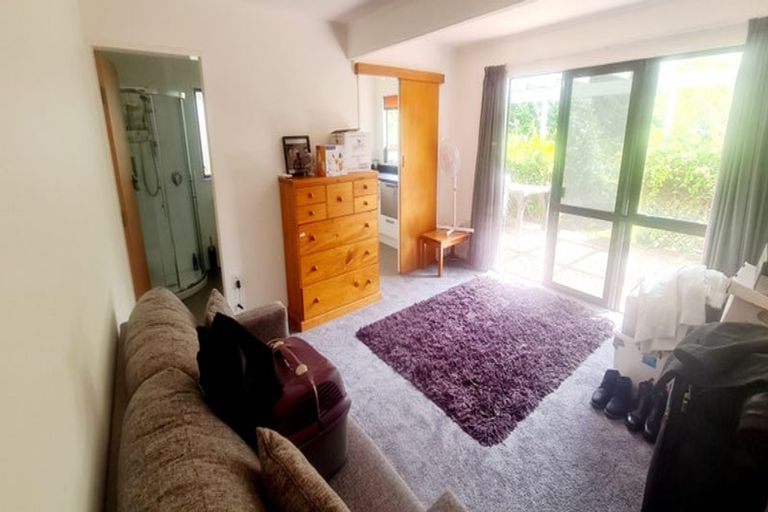 Photo of property in 30 Margaret Road, Raumati Beach, Paraparaumu, 5032