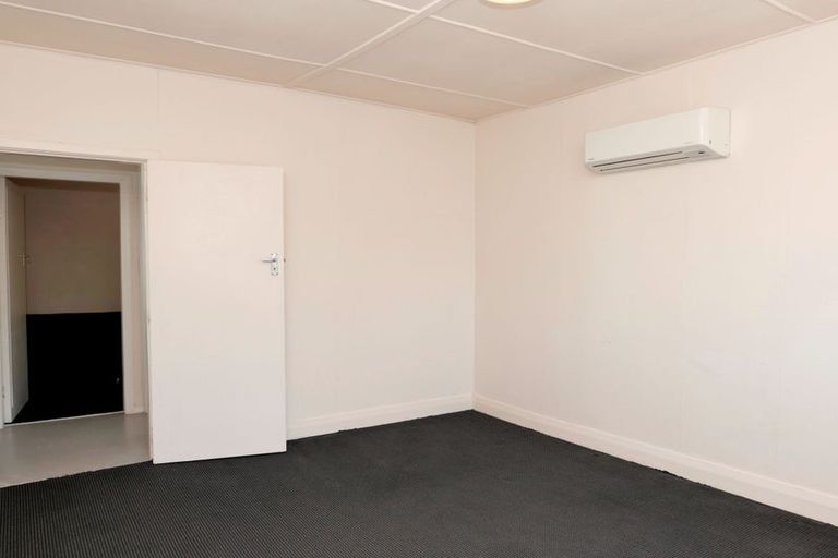Photo of property in 21 George Street, Thorndon, Wellington, 6011