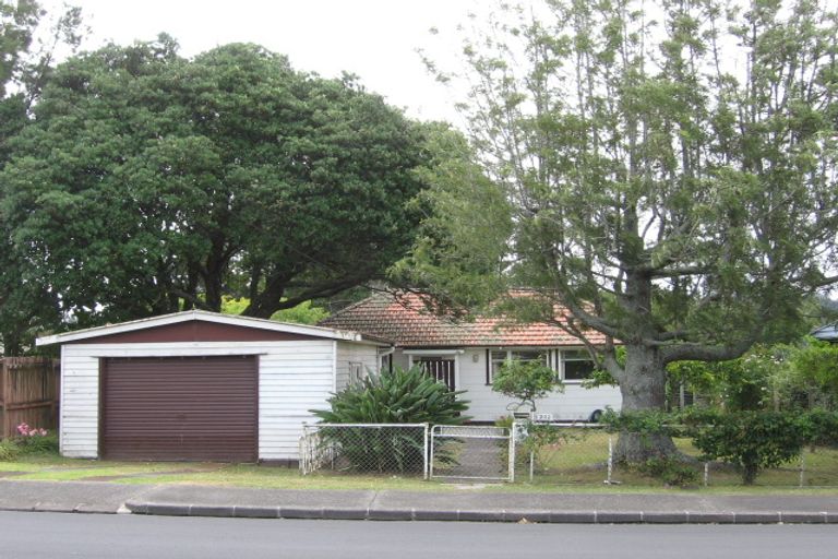 Photo of property in 202 Beach Haven Road, Beach Haven, Auckland, 0626