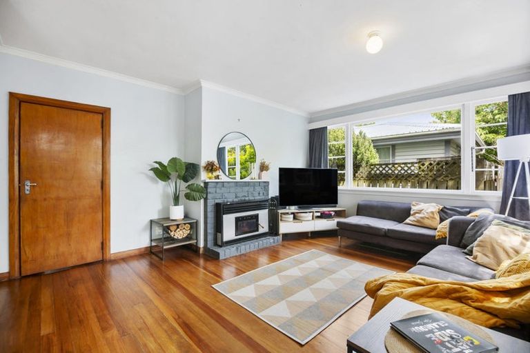 Photo of property in 3 Kitchener Terrace, Johnsonville, Wellington, 6037