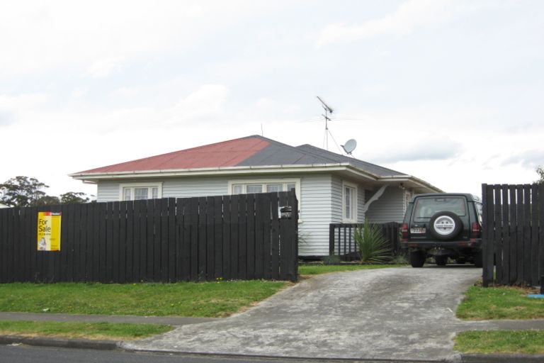 Photo of property in 72 Kayes Road, Pukekohe, 2120