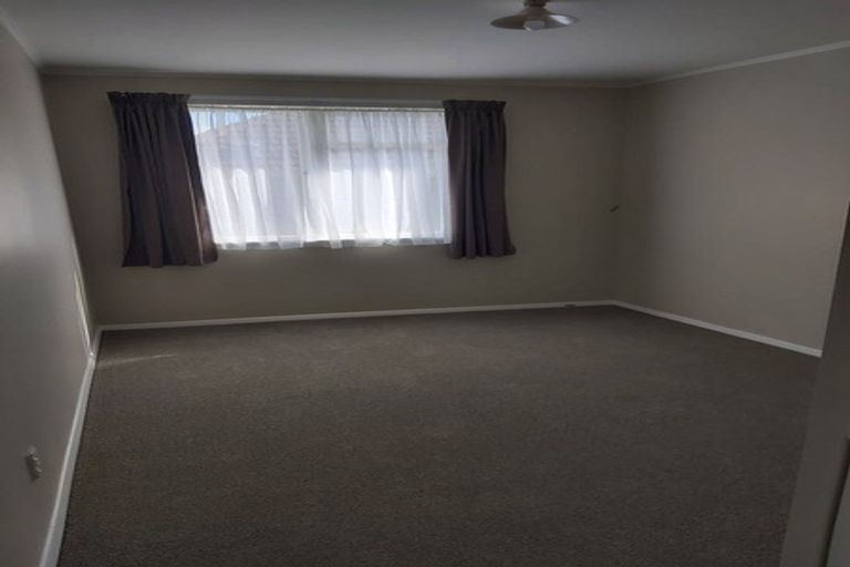 Photo of property in 24 Larsen Street, Otara, Auckland, 2025