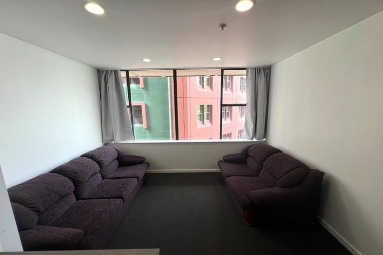 Photo of property in Terrace Tower Apartments, 126 The Terrace, Wellington Central, Wellington, 6011
