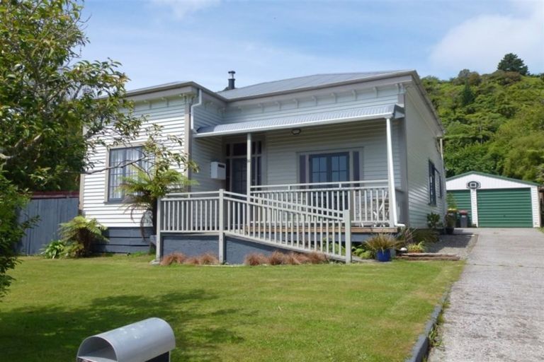 Photo of property in 21 Kilgour Road, Greymouth, 7805