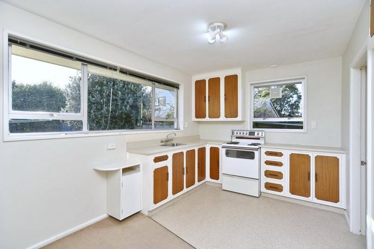 Photo of property in 2/28 Strathfield Avenue, Dallington, Christchurch, 8061