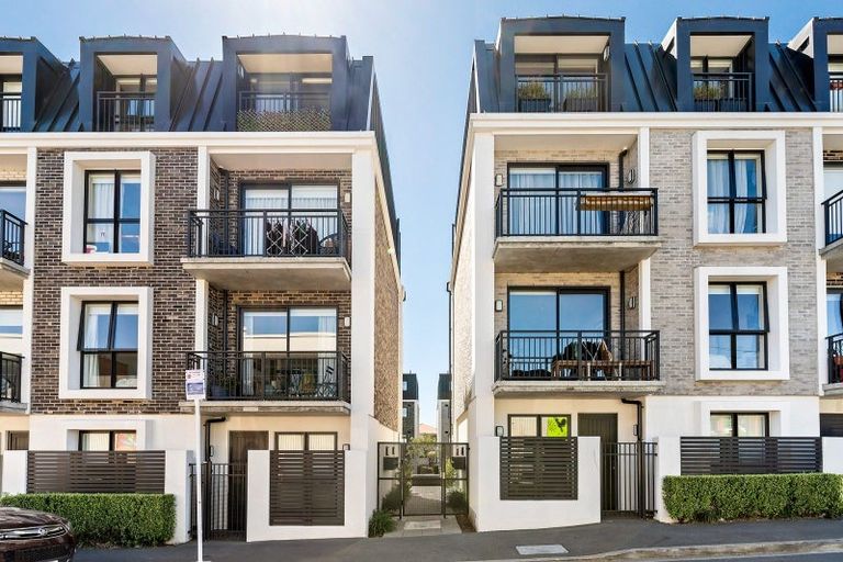 Photo of property in 7/11f Newtown Avenue, Newtown, Wellington, 6021