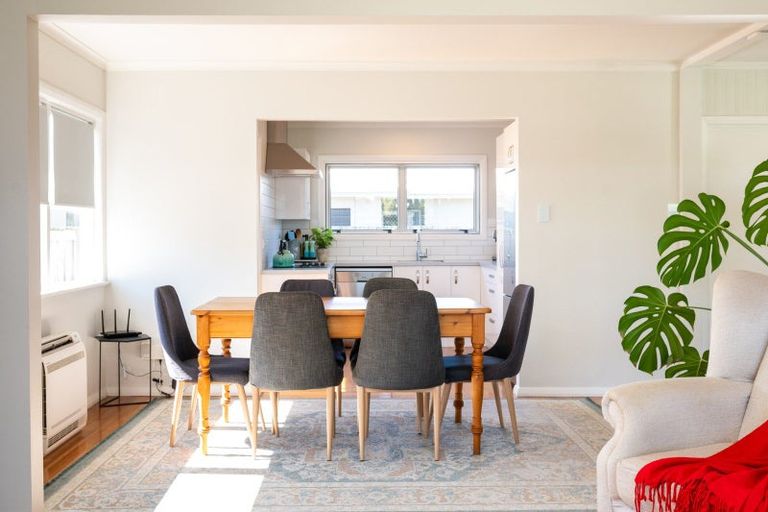 Photo of property in 12 Flanders Avenue, Onekawa, Napier, 4110