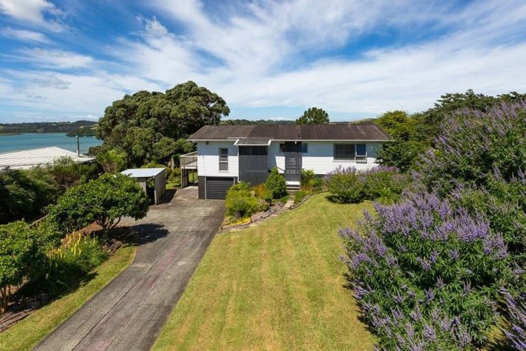 Photo of property in 21 Lysnar Road, Matakana, Warkworth, 0985