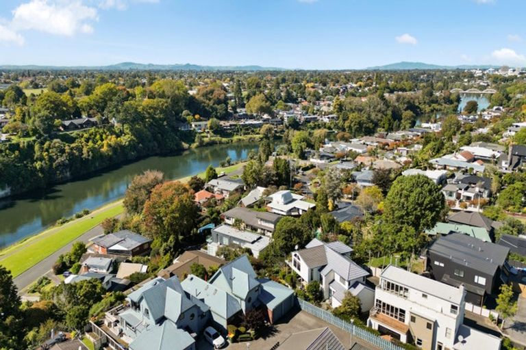 Photo of property in 4/100 Beerescourt Road, Beerescourt, Hamilton, 3200