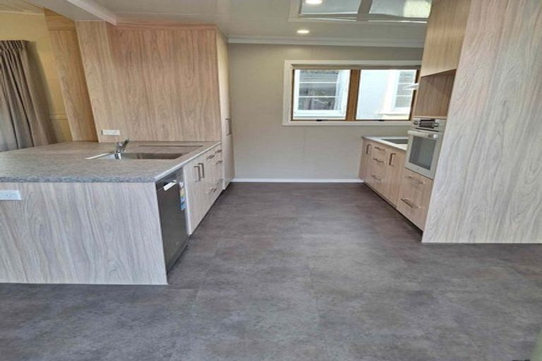 Photo of property in 12 Joseph Street, West End, Palmerston North, 4412