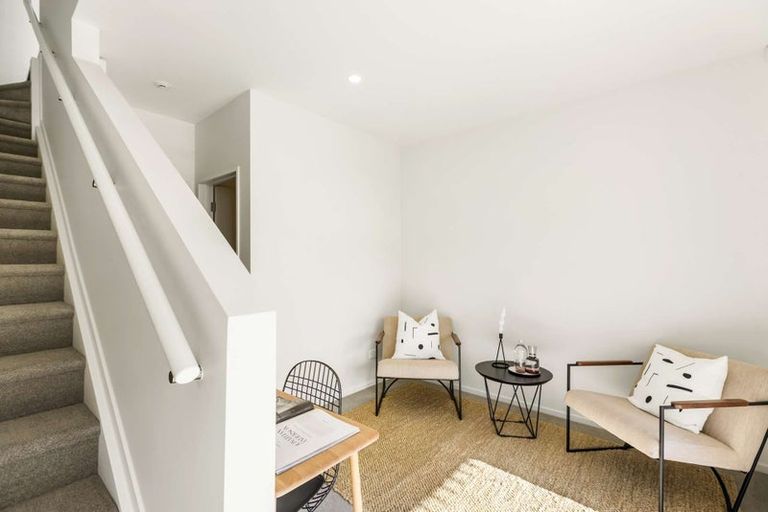 Photo of property in 11/2 Moor Avenue, Te Atatu Peninsula, Auckland, 0610