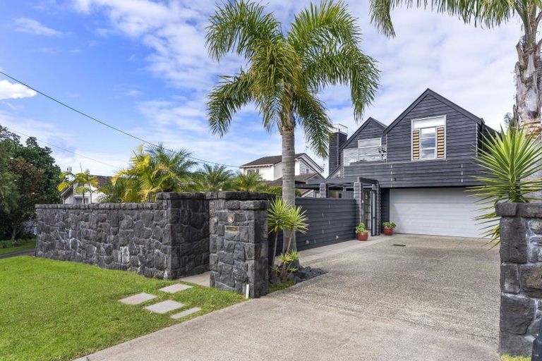 Photo of property in 13 Maritime Terrace, Birkenhead, Auckland, 0626