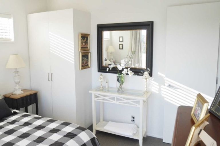 Photo of property in 18d Holmwood Road, Merivale, Christchurch, 8014