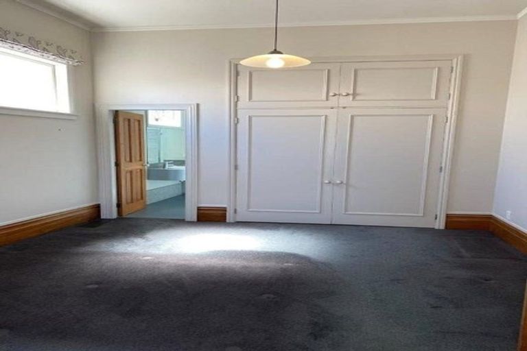 Photo of property in 17 Armour Avenue, Mount Victoria, Wellington, 6011