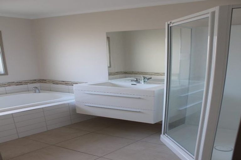 Photo of property in 7 Trauzer Place, Flagstaff, Hamilton, 3210