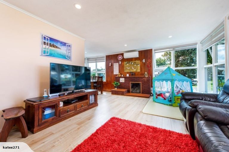 Photo of property in 1/22 Larnoch Road, Henderson, Auckland, 0610