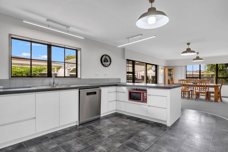 Photo of property in 14 Hikurangi Street, Whakatane, 3120