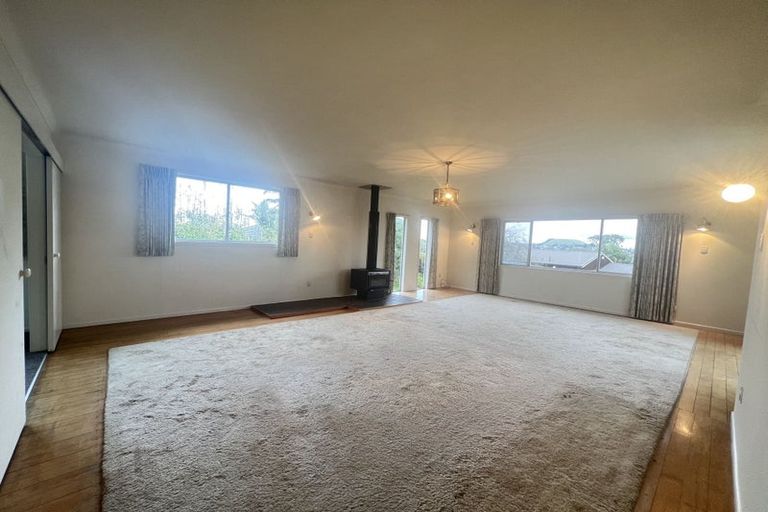 Photo of property in 20 Sunnyhill Crescent, Sunnyhills, Auckland, 2010