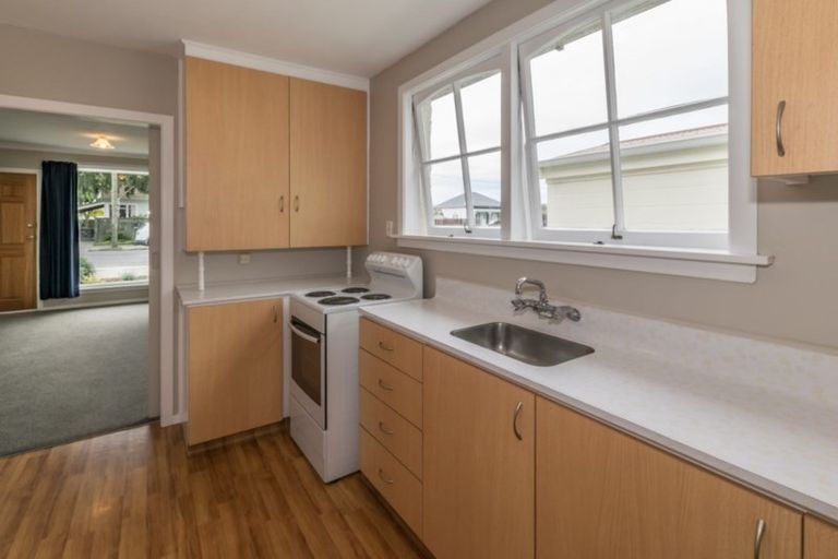 Photo of property in 4/2 Third Street, Belfast, Christchurch, 8051