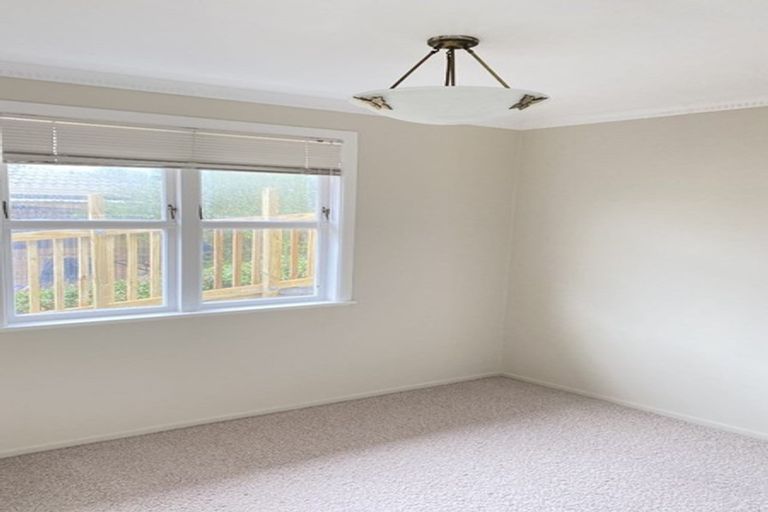 Photo of property in 9 Matama Road, Glen Eden, Auckland, 0602