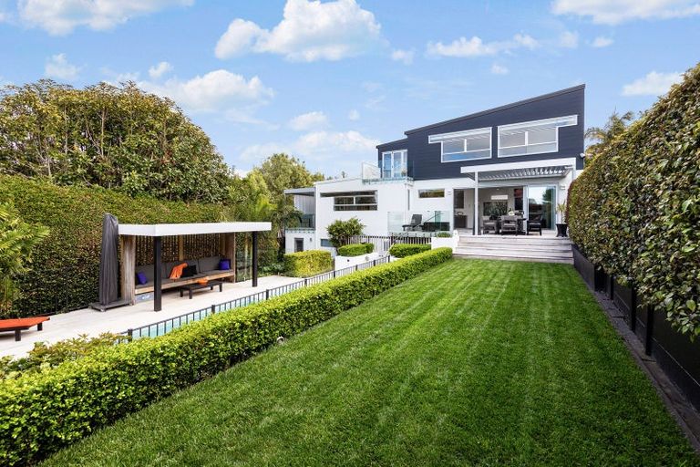 Photo of property in 112 Moa Road, Point Chevalier, Auckland, 1022