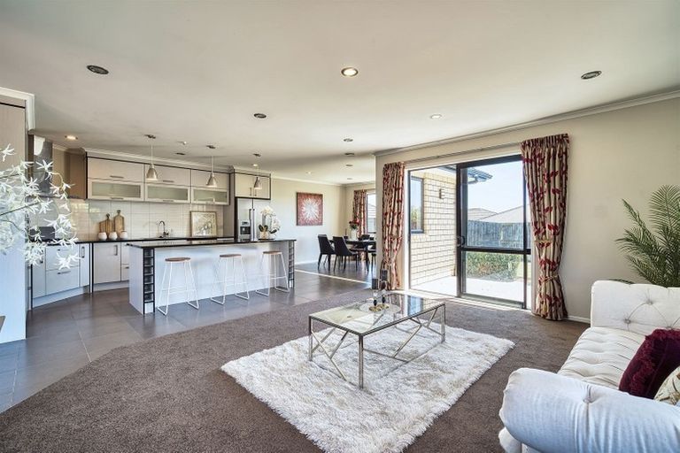 Photo of property in 8 Vosper Close, Leamington, Cambridge, 3432