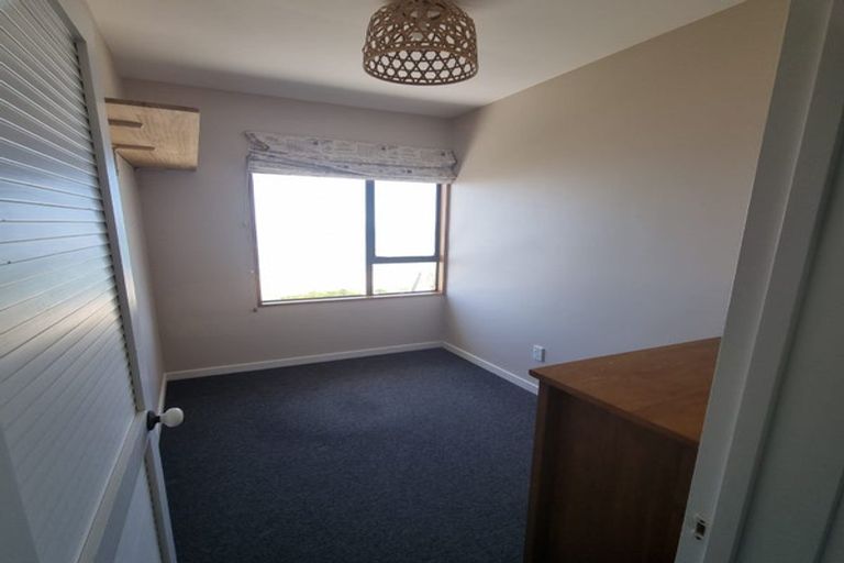 Photo of property in 18 Aranoni Track, Clifton, Christchurch, 8081