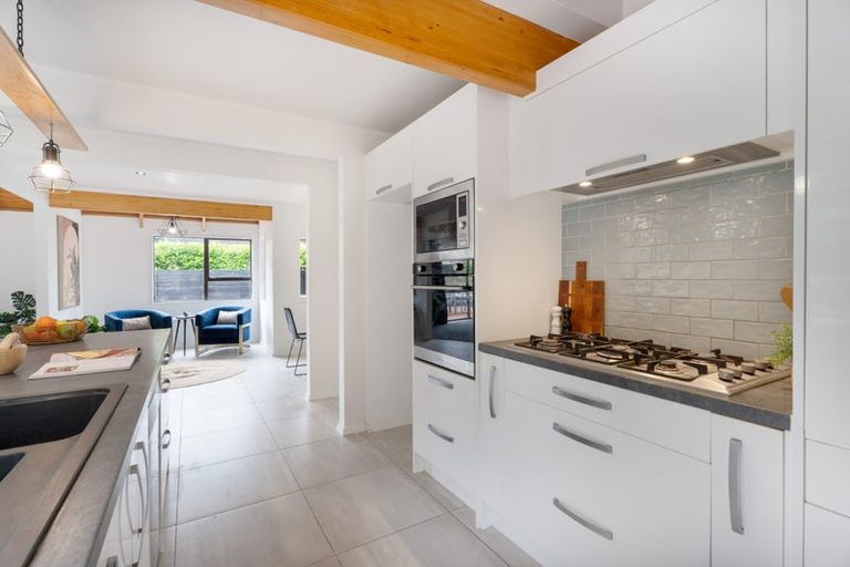 Photo of property in 43 Lakewood Avenue, Churton Park, Wellington, 6037