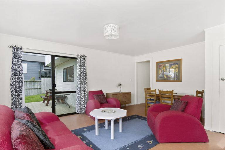 Photo of property in 1119 Papamoa Beach Road, Papamoa Beach, Papamoa, 3118