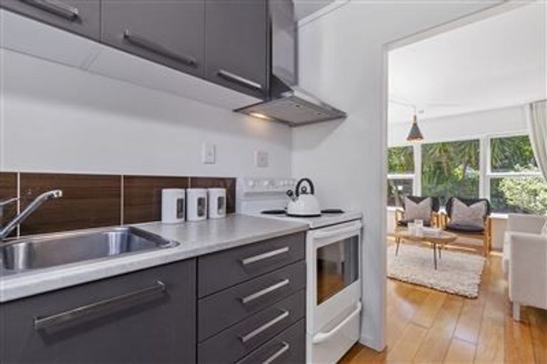 Photo of property in 4/54 Ngataringa Road, Devonport, Auckland, 0624