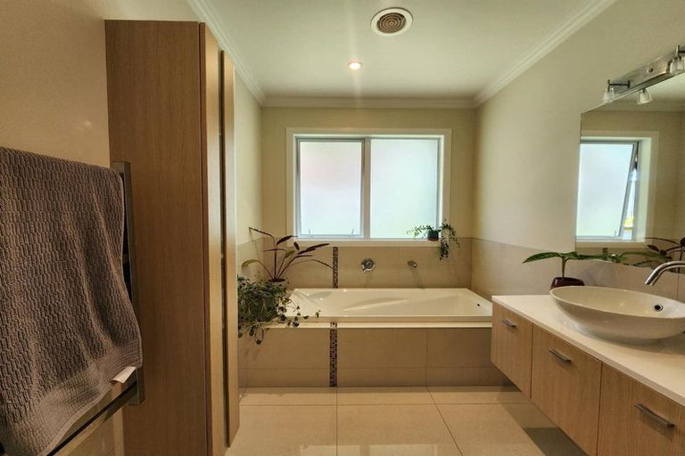 Photo of property in 479b Carrington Road, Hurworth, New Plymouth, 4371