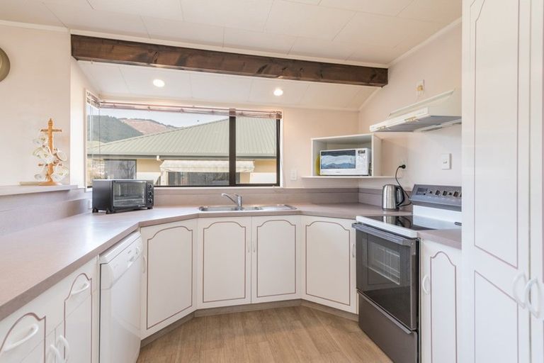 Photo of property in 33 Washbourn Drive, Richmond, 7020