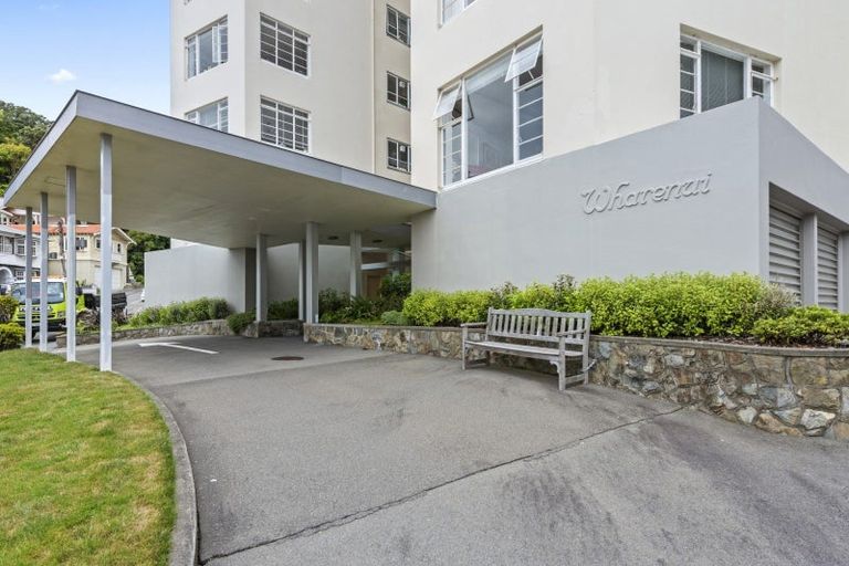 Photo of property in Wharenui Apartments, 274 Oriental Parade, Oriental Bay, Wellington, 6011