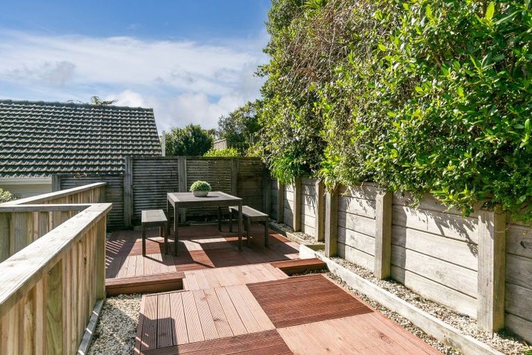 Photo of property in 25 Rangoon Street, Khandallah, Wellington, 6035