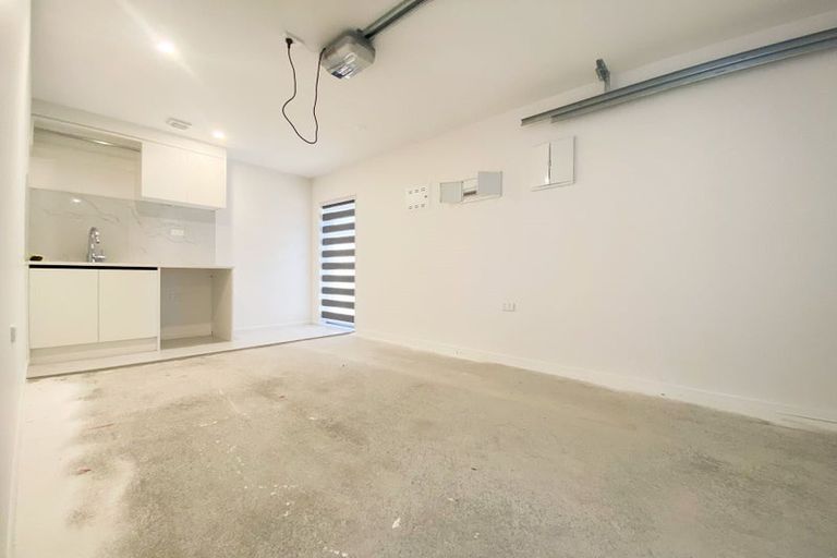 Photo of property in 32 Clayden Shuttleworth Street, Papakura, 2110