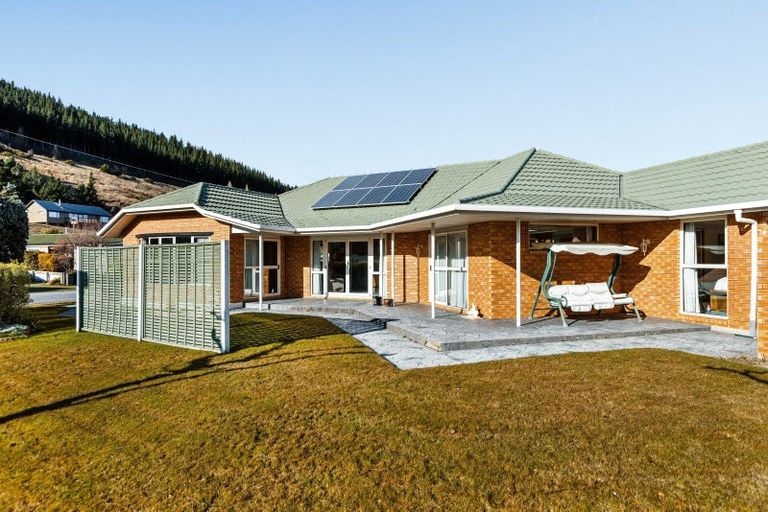 Photo of property in 39 Hazlett Street, Clyde, 9330