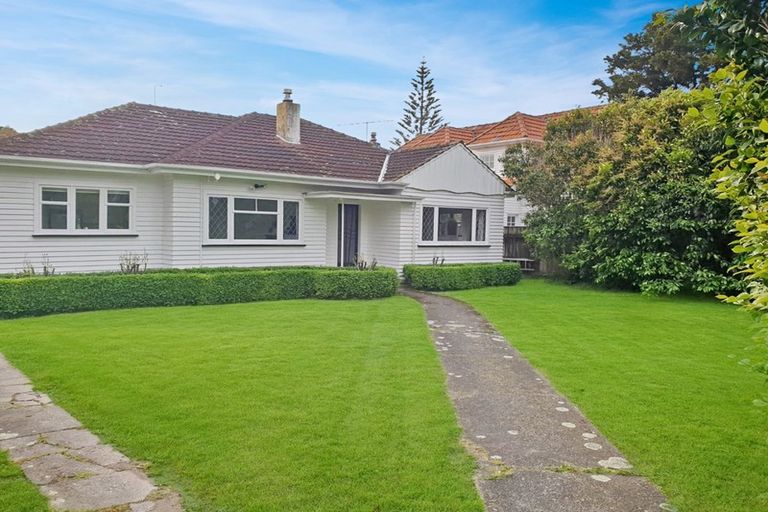 Photo of property in 23 Military Road, Boulcott, Lower Hutt, 5010