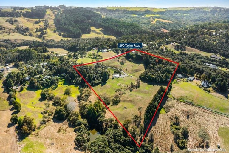 Photo of property in 290 Taylor Road, Waimauku, 0882