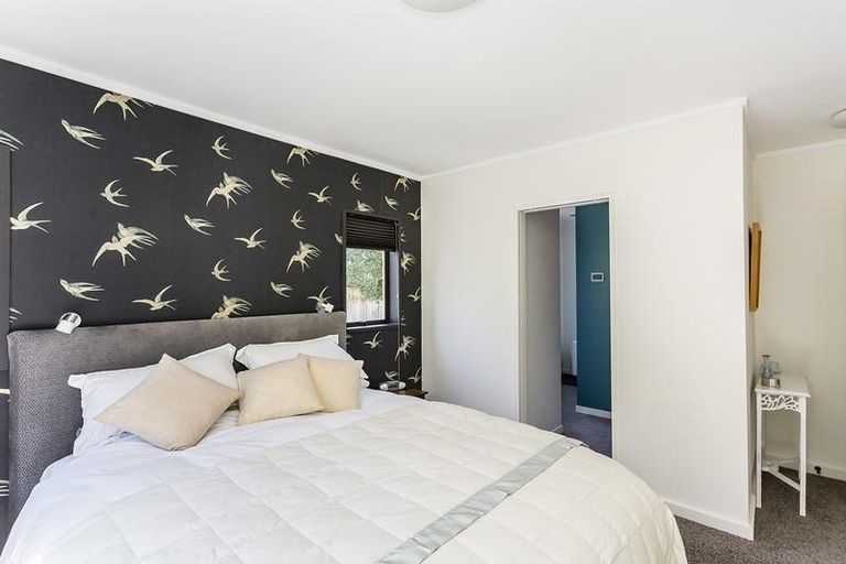 Photo of property in 32 Royal Terrace, Dunedin Central, Dunedin, 9016