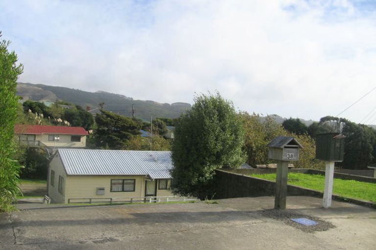 Photo of property in 38 Jackson Terrace, Ranui, Porirua, 5024