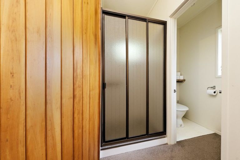 Photo of property in 101 Marine Parade North, Piha, New Lynn, 0772