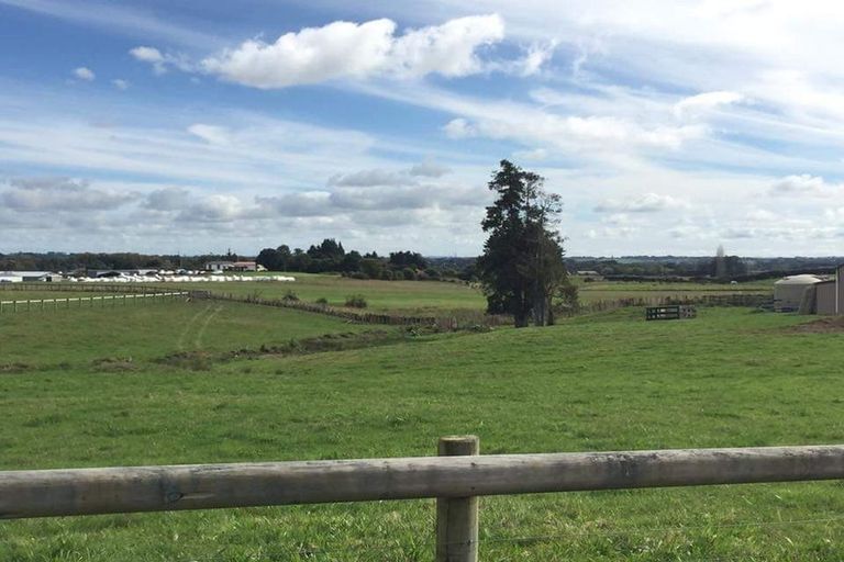 Photo of property in 67 Old Barn Road, Opaheke, Papakura, 2584