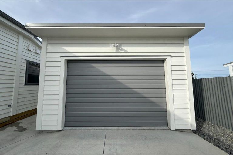 Photo of property in 87 Hinau Street, Castlecliff, Wanganui, 4501