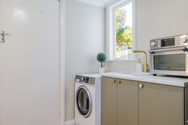 Photo of property in 3 Paterson Street, Pahiatua, 4910